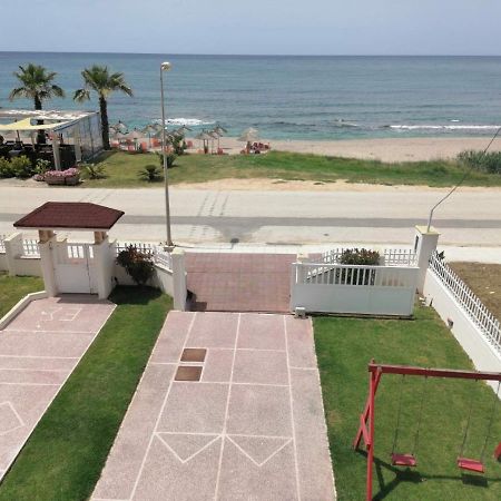Suite In Front Of The Sea Nea Thesi Exterior photo
